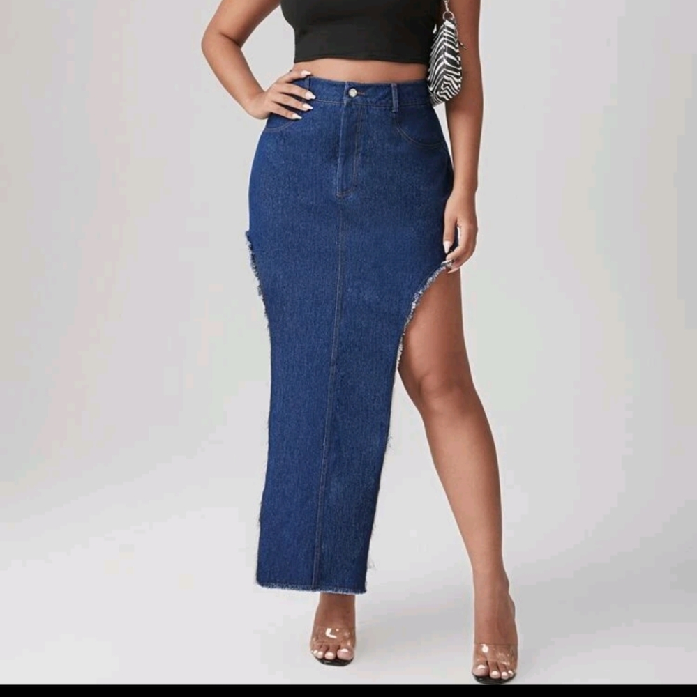 Plus Denim split skirt